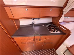 BAVARIA S29 2013 RYB (3)