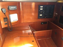 BENETEAU FIRST 47.7 2003 RYB (18)