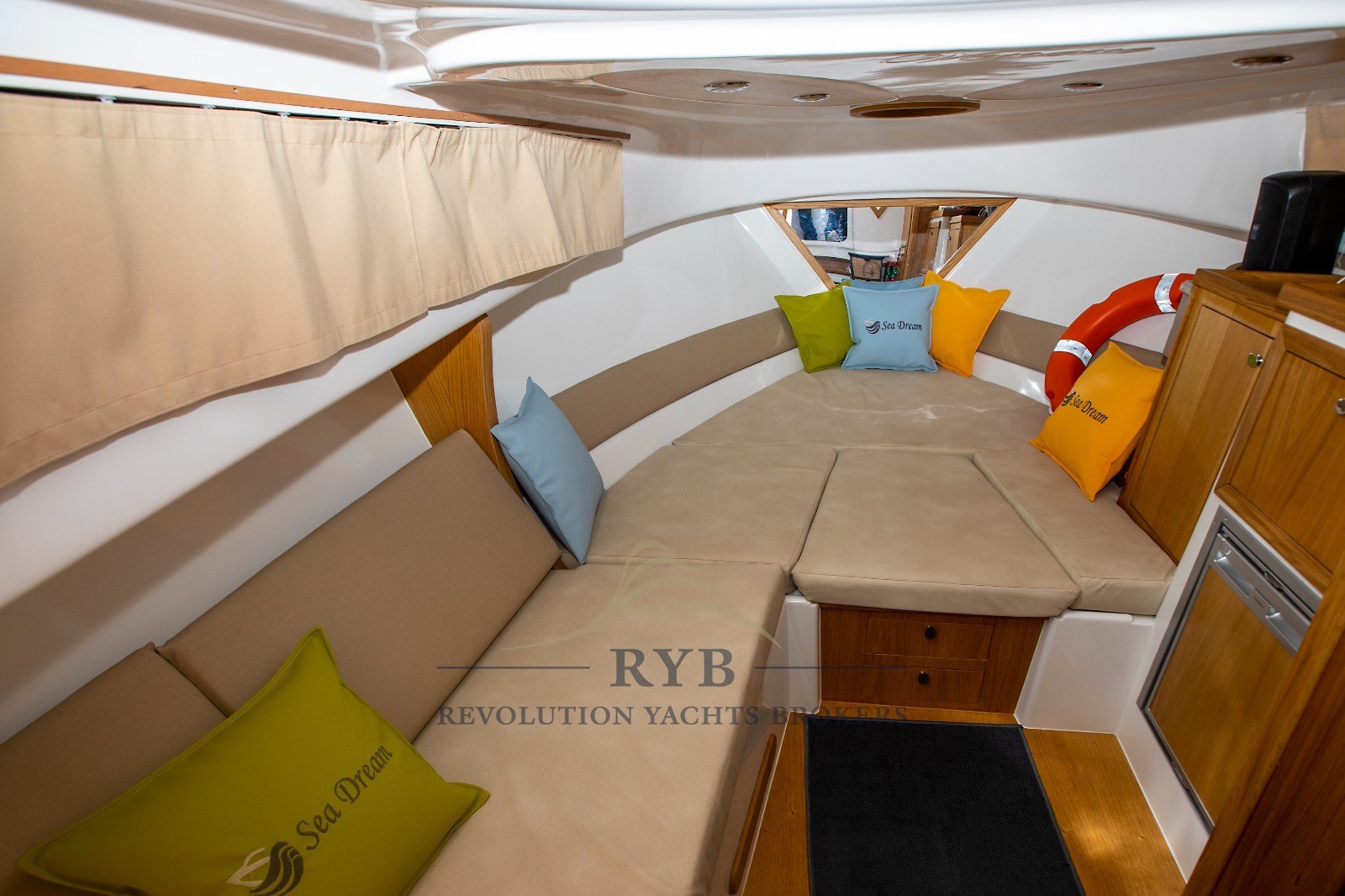 CANTIERI VENERE 28 2023 RYB (6)