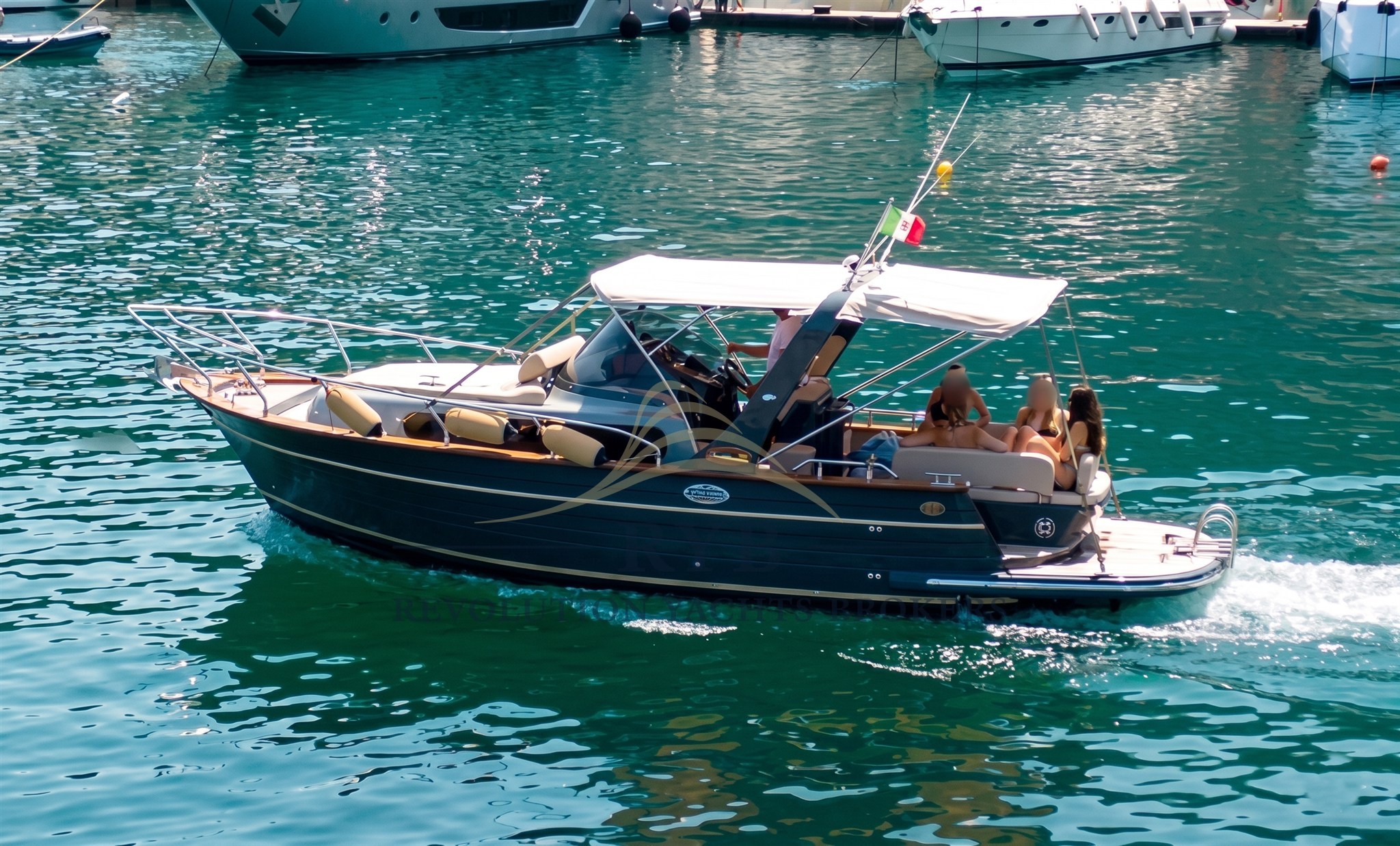CANTIERI VENERE 28 2023 RYB (1)