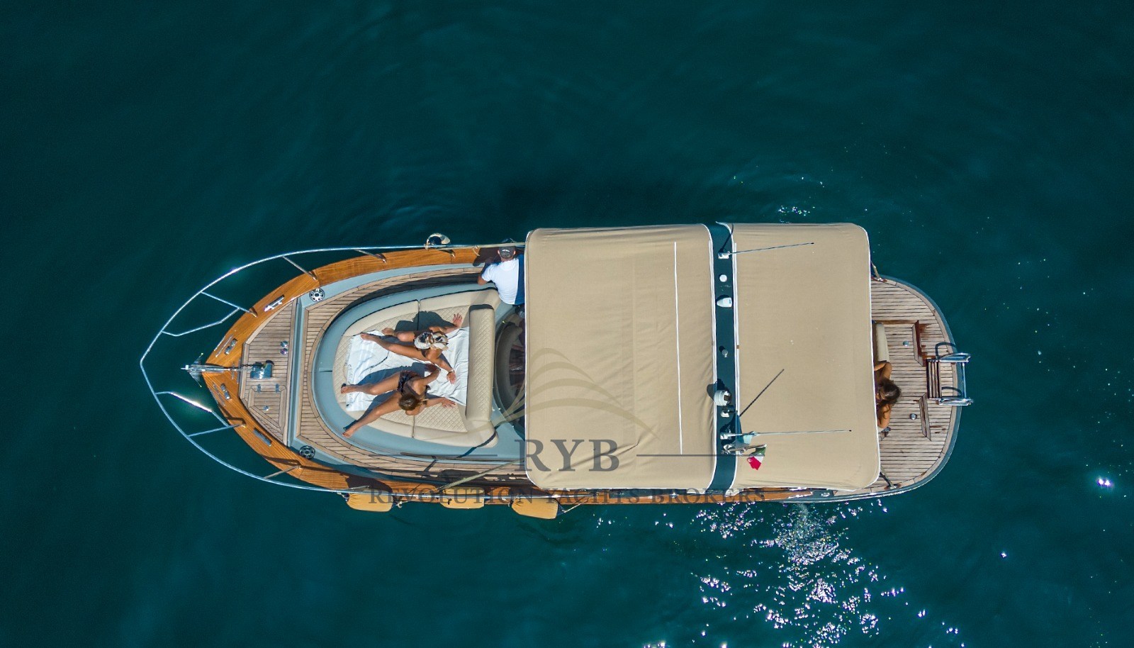 CANTIERI VENERE 28 2023 RYB (13)