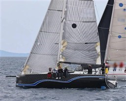 ELAN E4 2021 RYB (1)