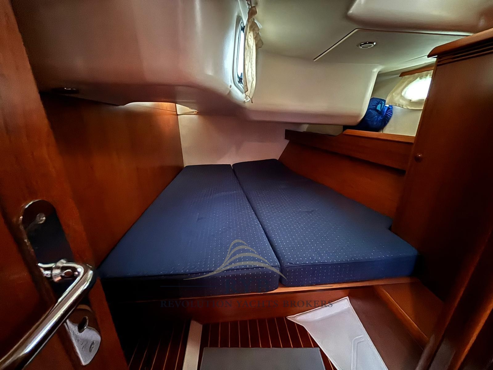 JEANNEAU S.O. 49 2004 RYB (19)