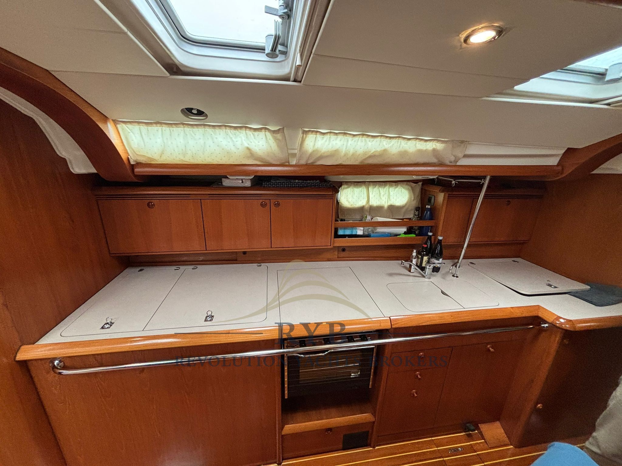 JEANNEAU S.O. 49 2004 RYB (4)