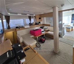 LAGOON 52F 2014 RYB (11)
