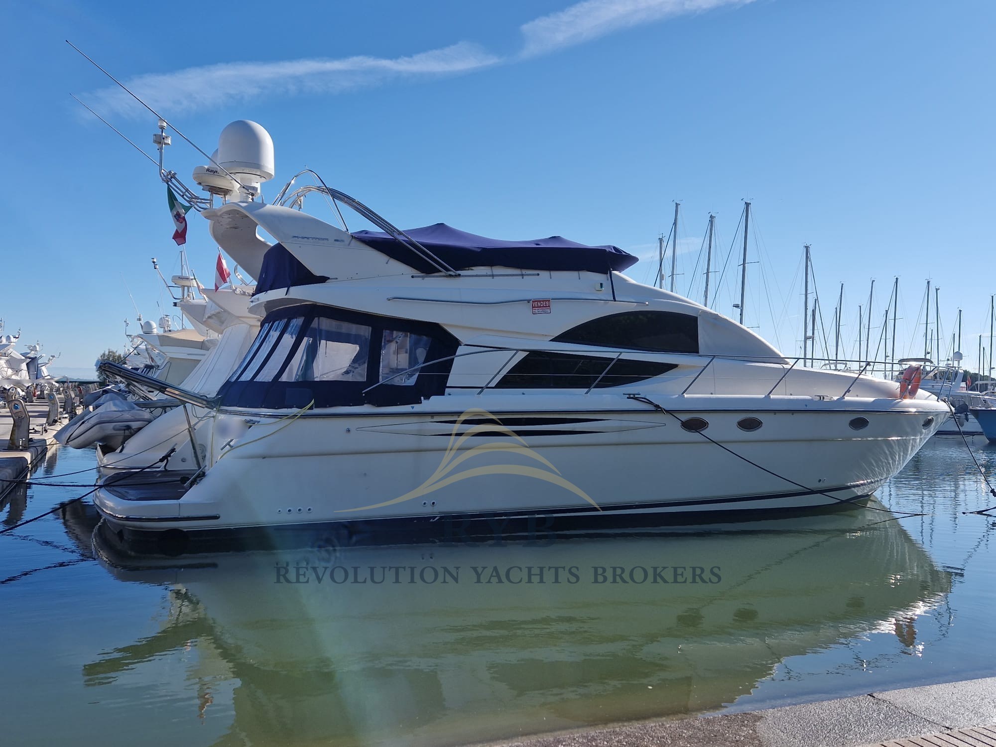 FAIRLINE PHATNOM 50 2005 RYB  (40)
