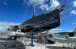 ELAN E4 2021 RYB (4)