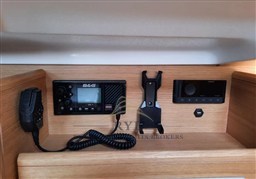 ELAN E4 2021 RYB (23)