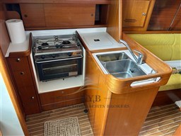 J BOATS J109 2002 RYB (71)