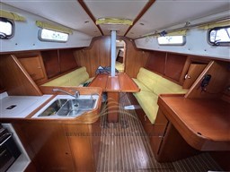 J BOATS J109 2002 RYB (72)