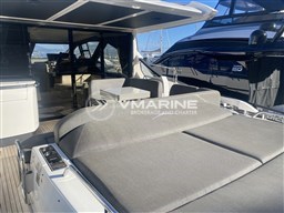 Azimut Yachts | S6