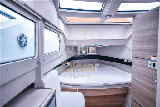 00897SX320GTO-INTERIOR-2023