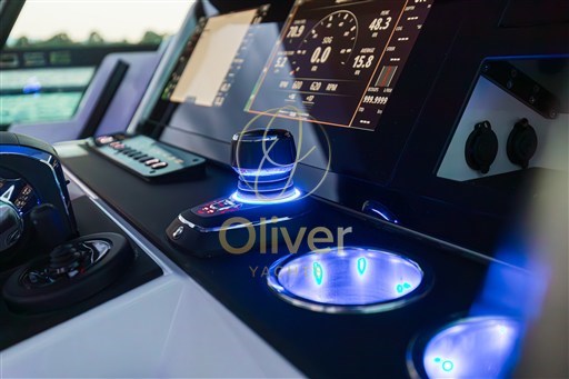 SX320GTO-INTERIOR-FRANCE-4F1A9758-Enhanced-NR