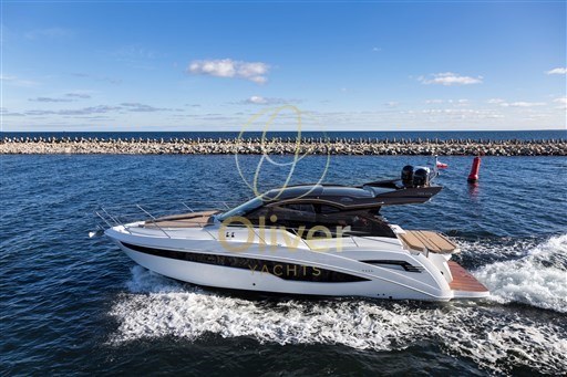 Galeon 425 HTS