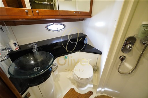 33 Master Cabin Toilette