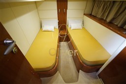 35 Guest Cabin 1