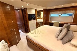 21 Master Cabin