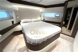 42 VIP Cabin