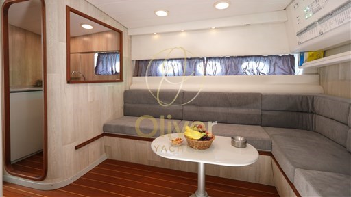 23 Saloon