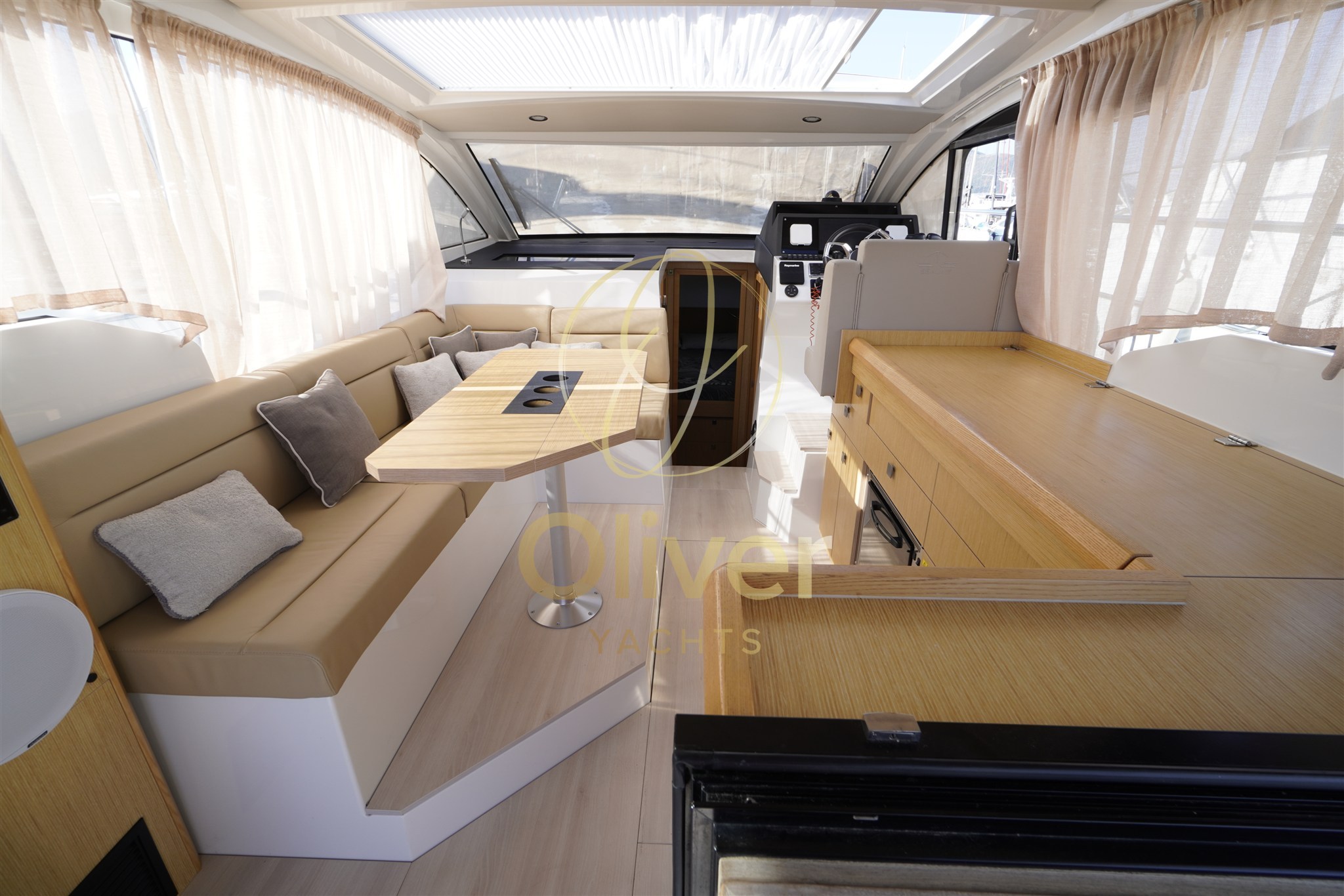 21 Dinette