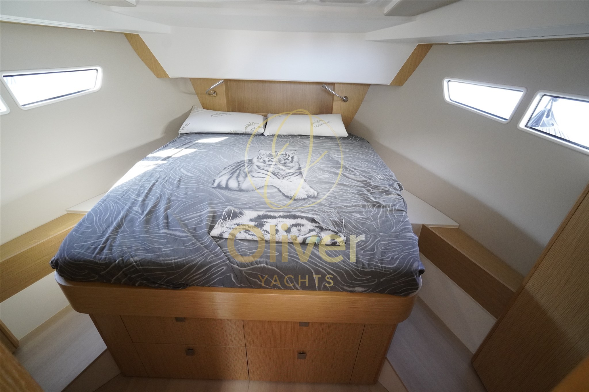 32 Master Cabin
