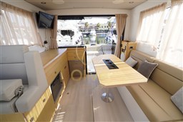 27 Convertible dinette