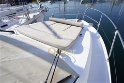 12 Bow Sunbathing