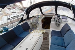 10 Cockpit