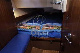 27 Guest Cabin 2