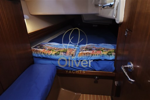 27 Guest Cabin 2