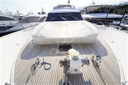 10 Exterior