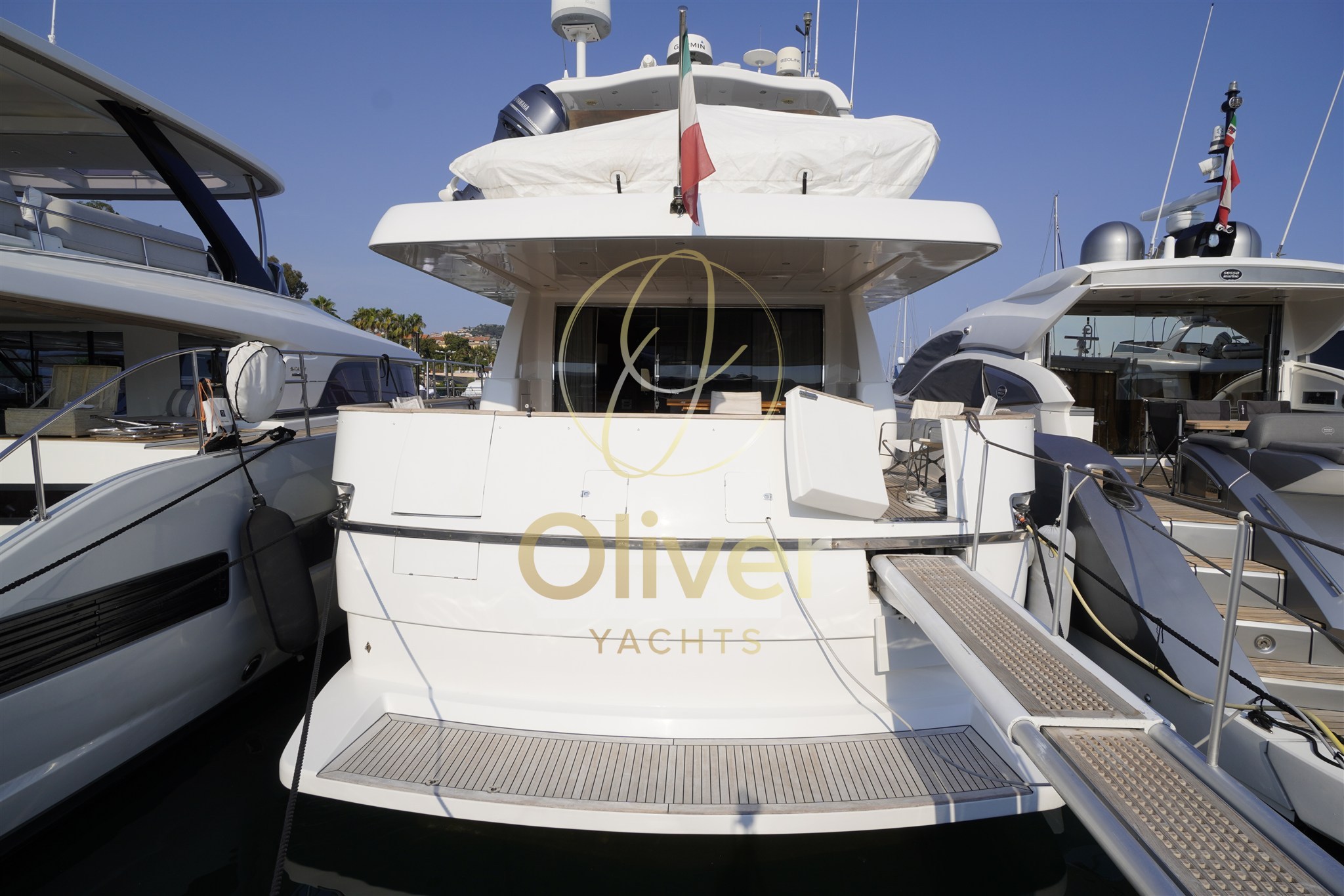 04 Exterior