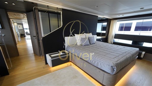24 Master Cabin