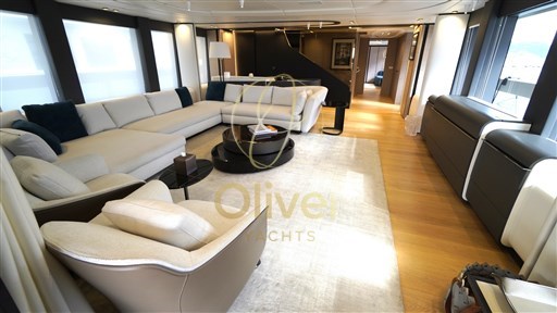 18 Salone