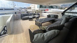 11 Lounge Upper Deck