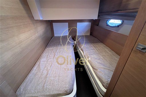 46 Guest Cabin