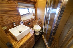 47 Toilette