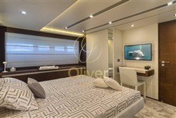 35 VIP Cabin