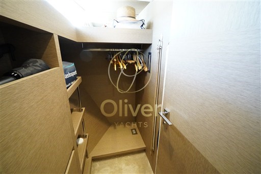 37 Master Cabin Wordrobe