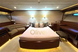 40 VIP Cabin
