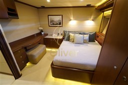 43 Guest Cabin 1