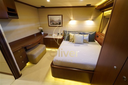 43 Guest Cabin 1