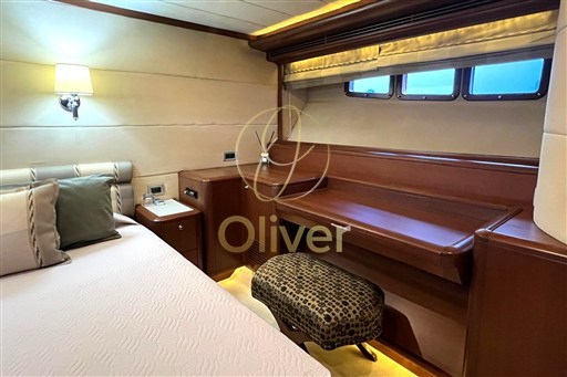 38 VIP Cabin