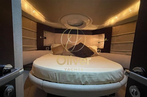 24 Master Cabin