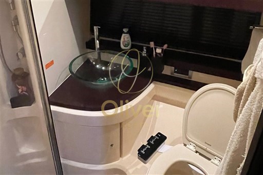 28 Master Toilette