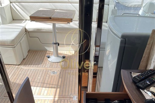 08 Cockpit