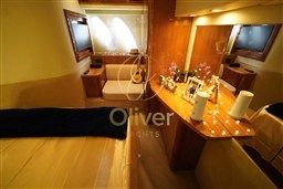 28 Master Cabin