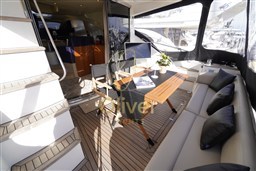11 Cockpit