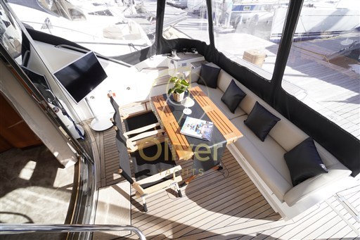 14 Cockpit