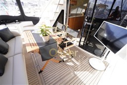 13 Cockpit
